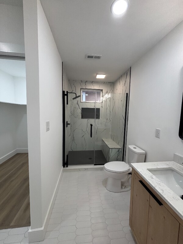 Building Photo - 4213 Kingsley Dr