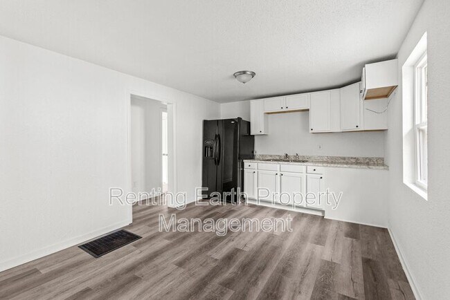 Building Photo - 5706 14th St S