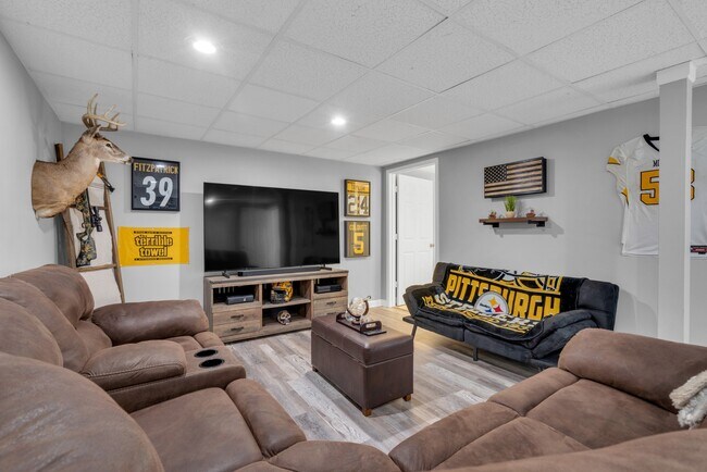 Building Photo - 261 Audrea Ln