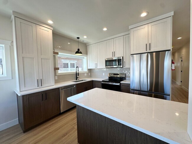 Building Photo - RR 156 Duplex