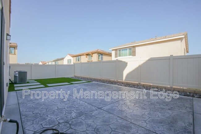 Building Photo - 36644 Desert Tortoise Rd