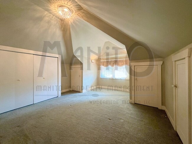 Building Photo - **COMING SOON** South Hill Swank