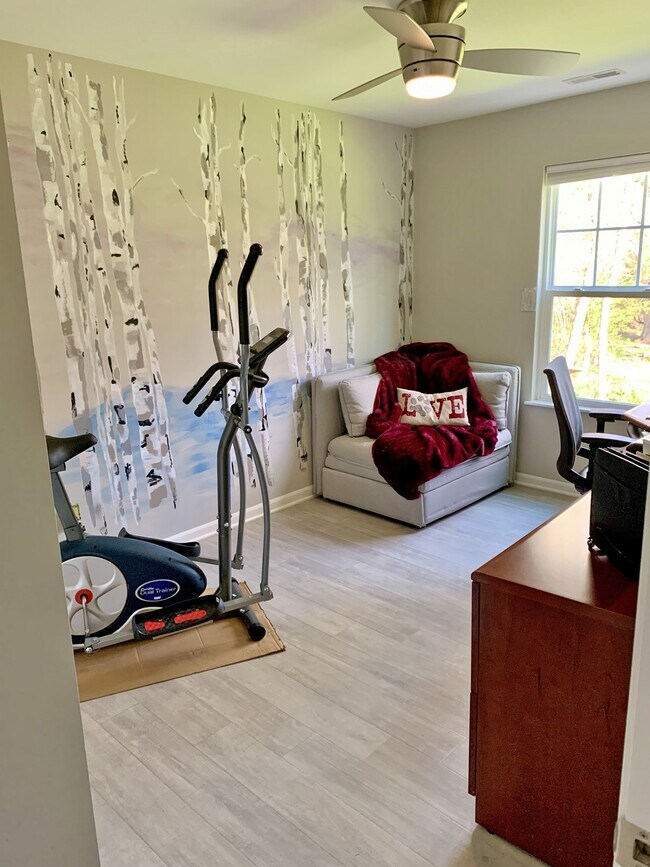 Building Photo - 104 Emerald Dr