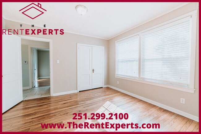 Building Photo - 254 Pinehill Dr