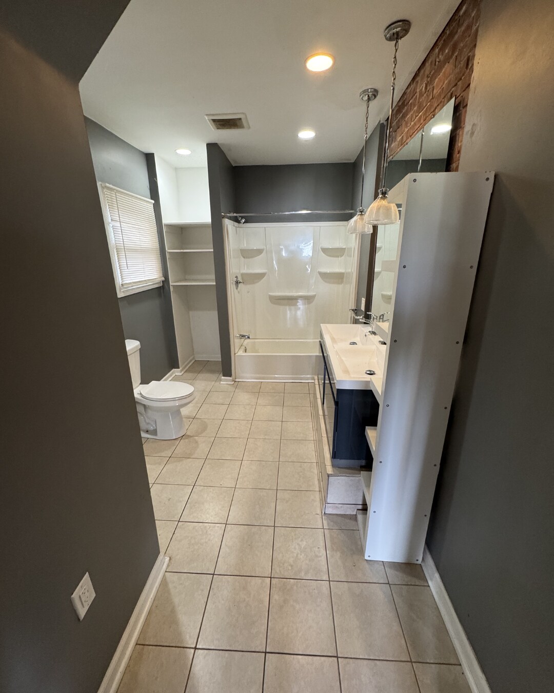 Building Photo - 1635 Methyl St