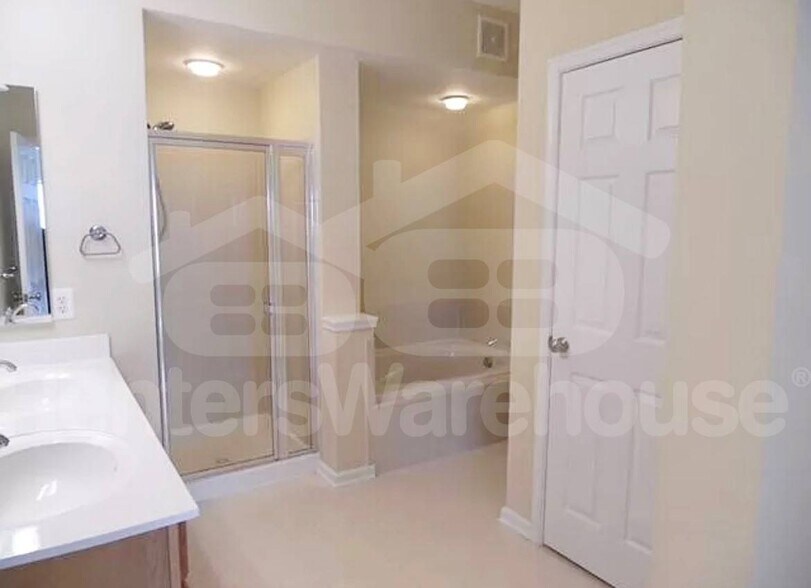 Building Photo - 1612 Hardwick Ct