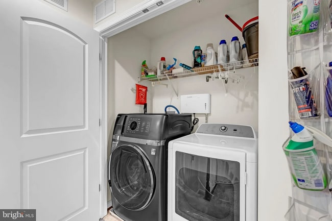 Building Photo - 9707 Smithview Pl