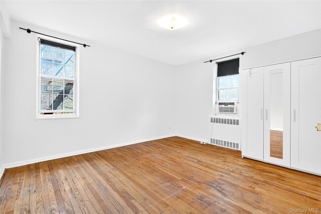 Building Photo - 770 Bronx River Rd