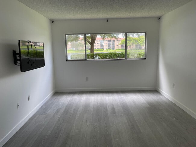 Building Photo - 13700 SW 11th St