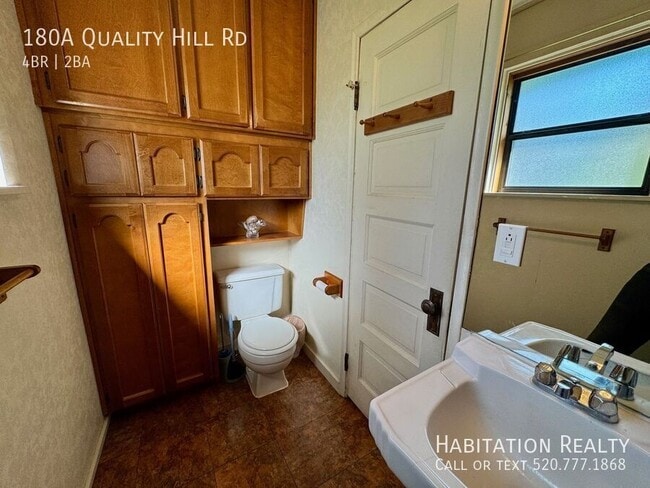 Building Photo - 180A Quality Hill Rd