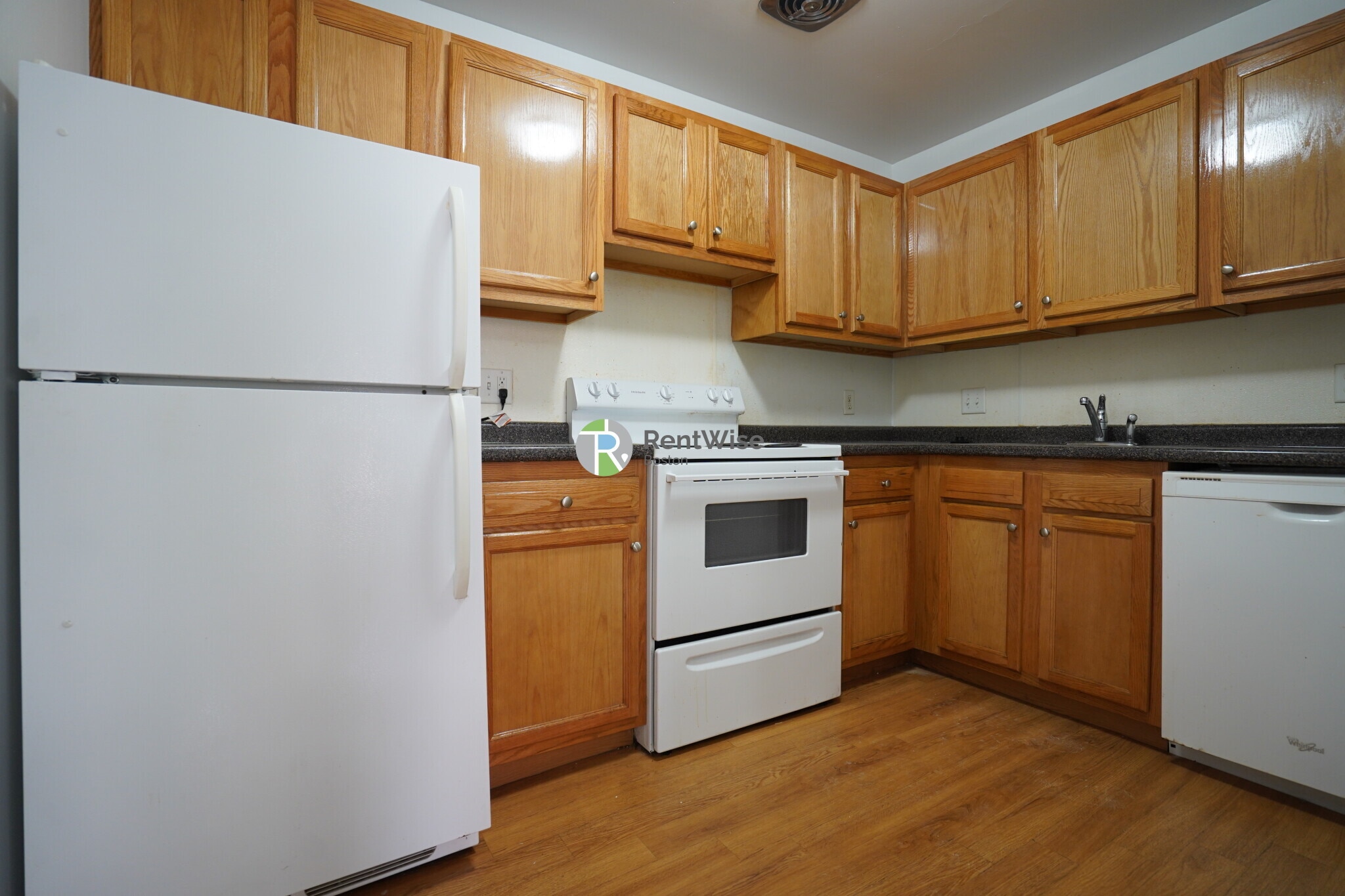 Building Photo - 312 Tappan St