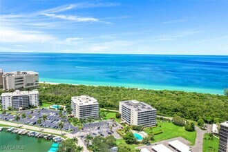 Building Photo - 5 Bluebill Ave