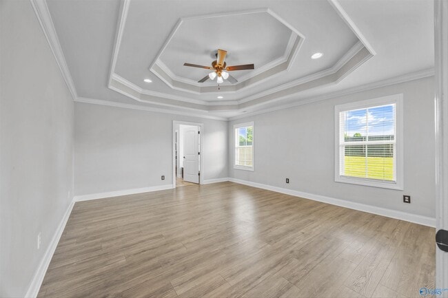 Building Photo - 17050 Stonegate Dr