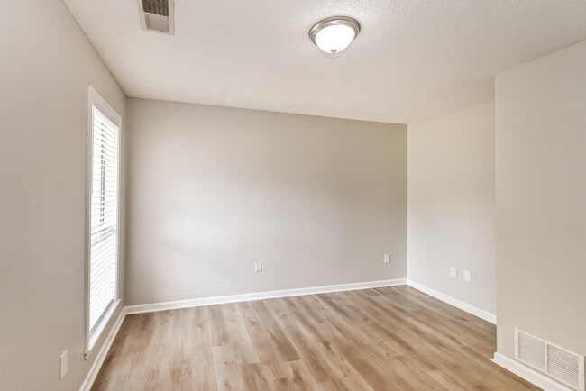 Building Photo - 3450 Bop Blvd
