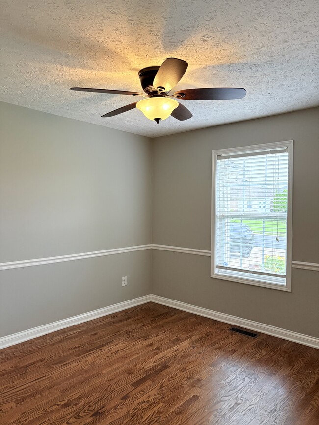 Building Photo - 3372 Fair Oaks Cir