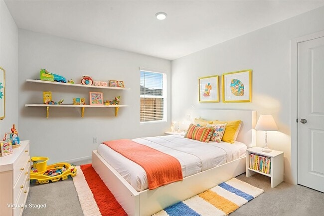 Building Photo - 6315 Linden Leaf Dr