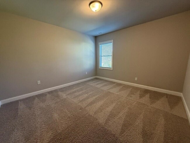 Building Photo - 535 Settles Brook Court