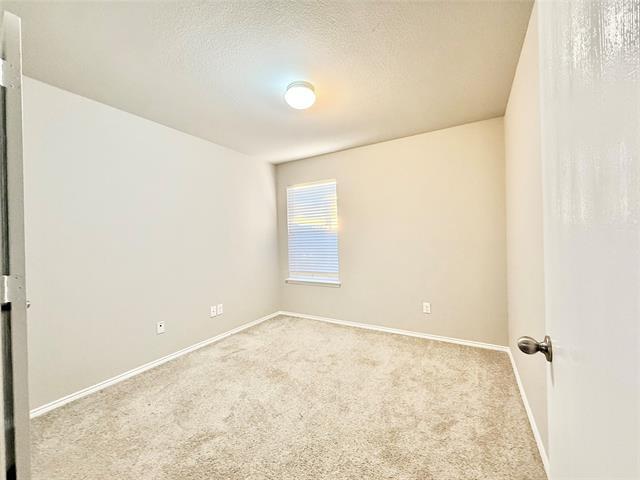 Building Photo - 5912 Ridge Lake Dr