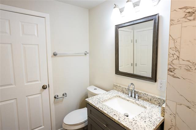 Building Photo - 4522 Reiger Ave