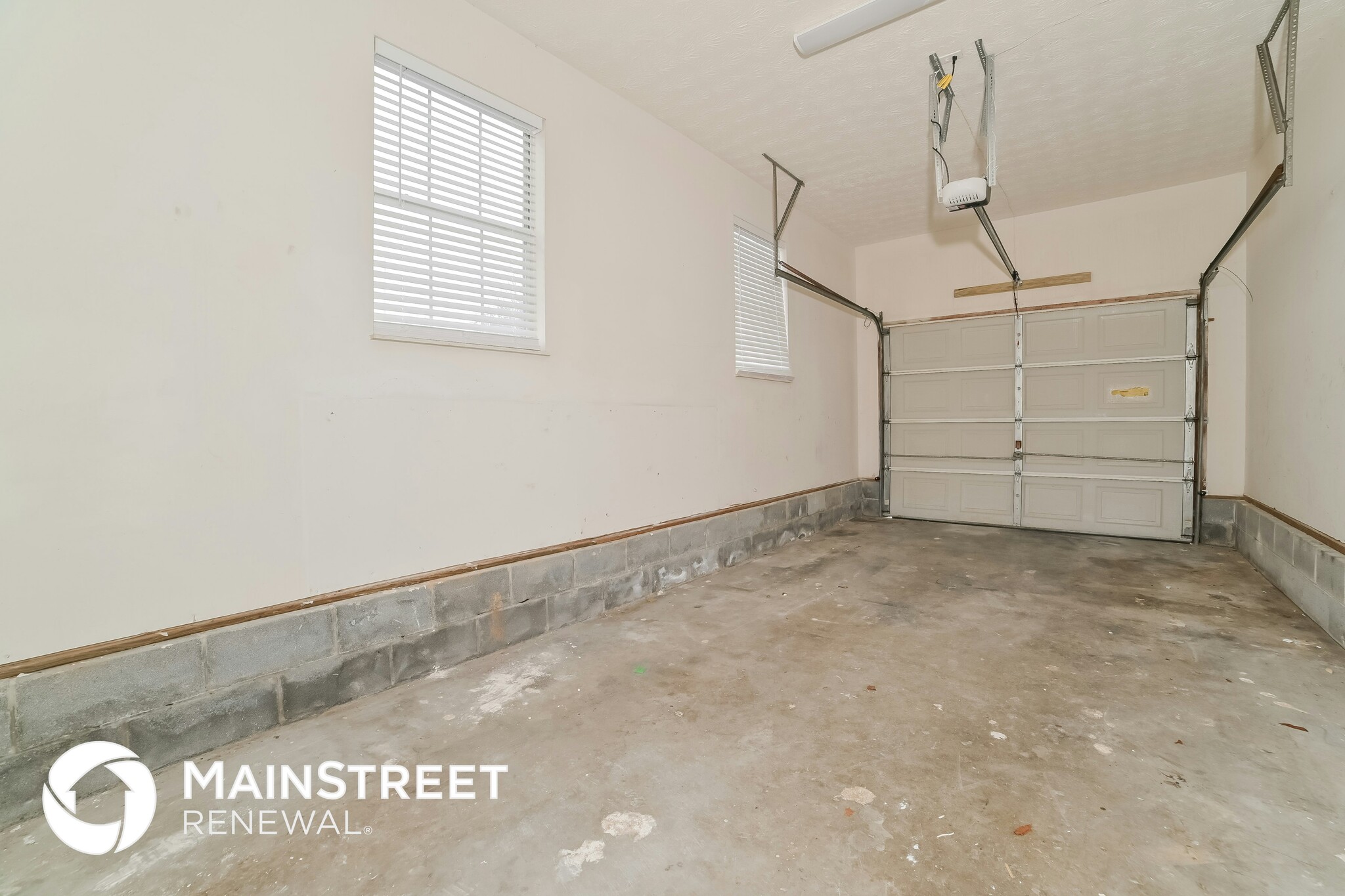 Building Photo - 1120 Cattlemans Dr