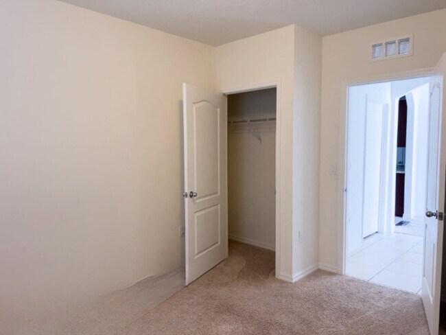 Building Photo - 3052 Sangria St