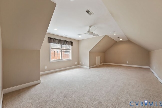 Building Photo - 2701 Logan Estates Run