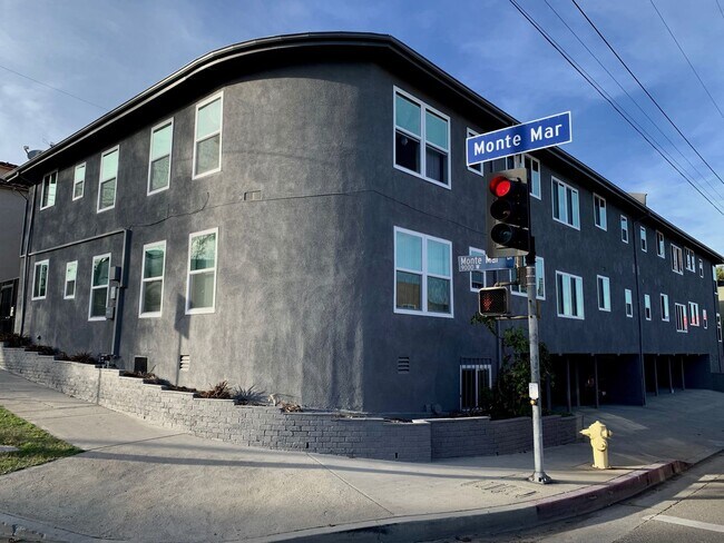 Building Photo - MMA
