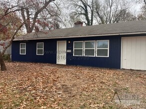Building Photo - Ruskin Ranch on Quiet Cul-de-Sac
