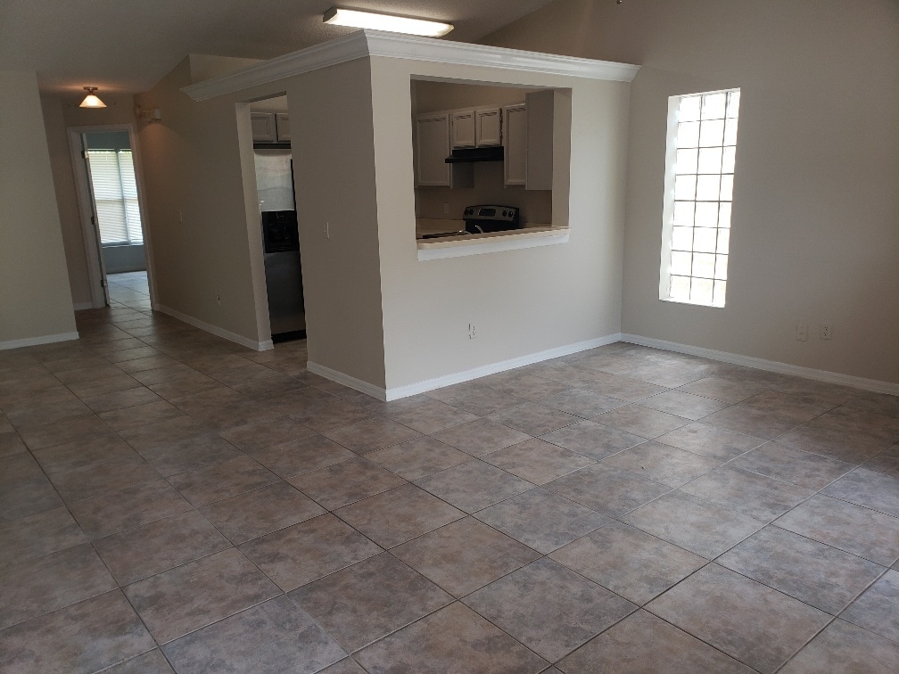 living area - 9326 Bud Wood St