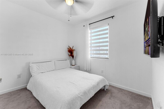 Building Photo - 25160 SW 114th Ave