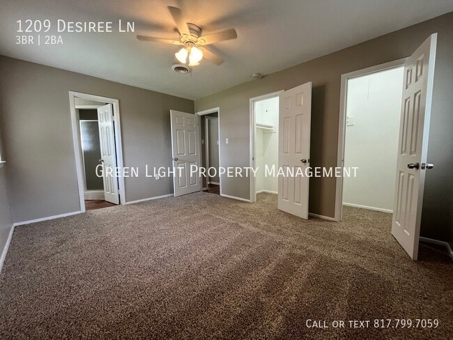 Building Photo - 1209 Desiree Ln