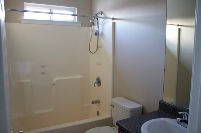 Building Photo - 1188 Ira St SW