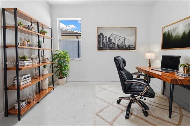 Building Photo - 12237 Green Oak Dr