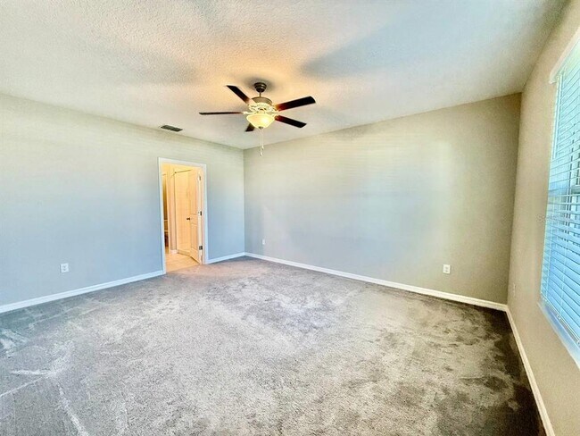 Building Photo - 1036 Royal Empress Dr