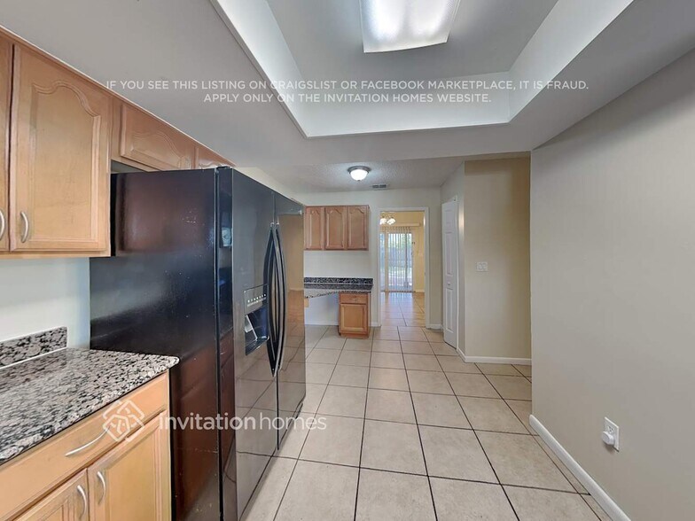 Building Photo - 8201 Helena Dr