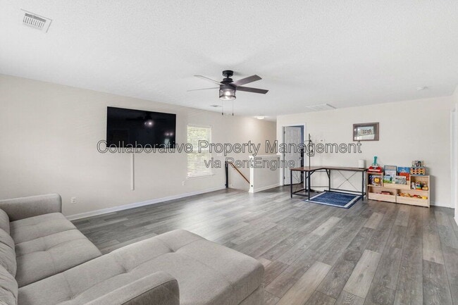 Building Photo - 215 Tigers Paw Dr