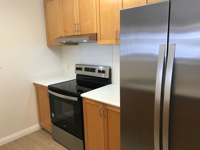 Building Photo - Lalea at Hawaii Kai 2 Bdrm., .1 bath, 2 un...