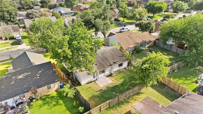 Building Photo - 17310 Nordway Dr