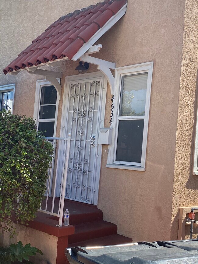 Primary Photo - 4534 W 11th Pl