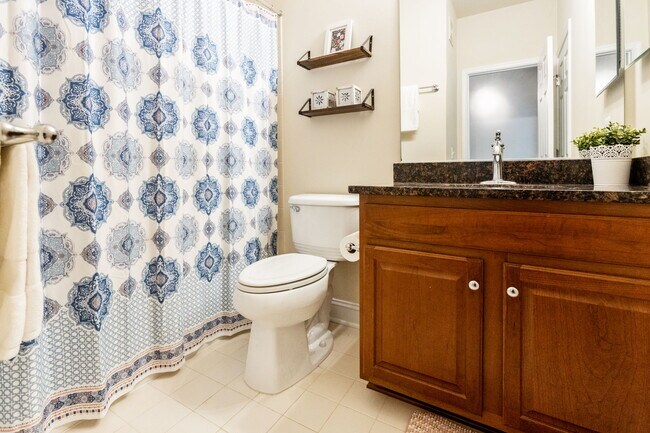 Building Photo - 20657 Sibbald Sq