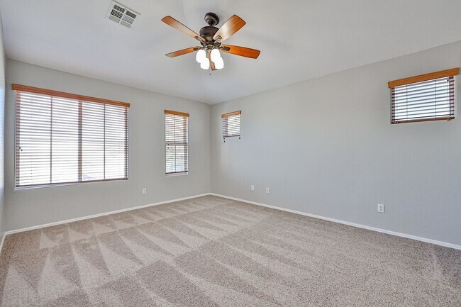 Building Photo - COMING SOON!! 3 bed 2.5 bath in most preferred Phoenix area