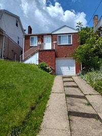 Building Photo - 1718 Fallowfield Ave