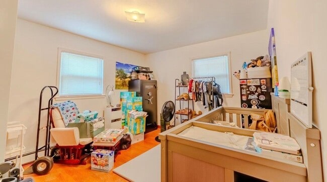 Building Photo - 203 Airport Rd