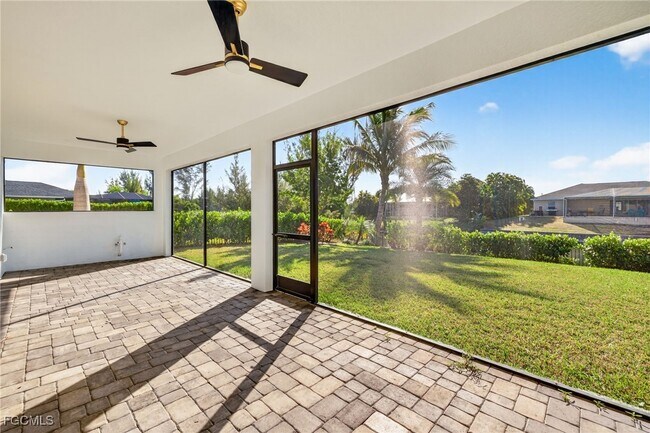 Building Photo - 332 SW 26th St