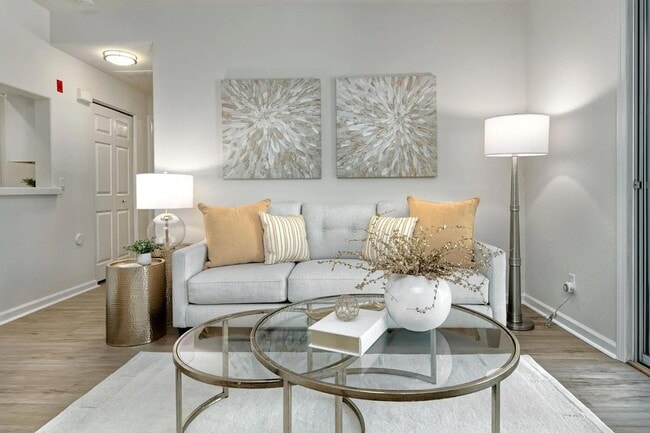 Building Photo - 5947 Lake Hennessy Ct