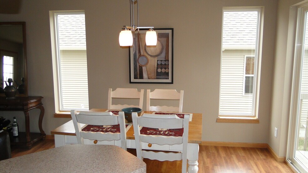 Building Photo - 9302 Briar Haven Dr