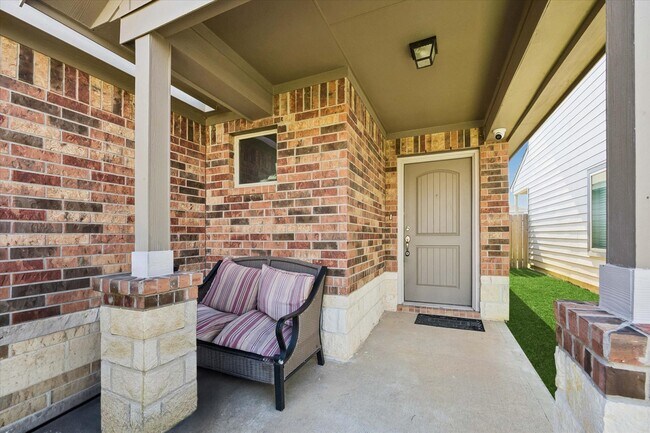 Building Photo - 7931 Tuscan Cypress Dr