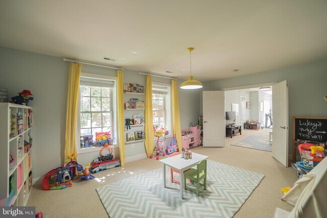 Building Photo - 3746 Spring Meadow Dr