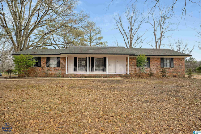 Primary Photo - Beautifully renovated home in Adamsville!