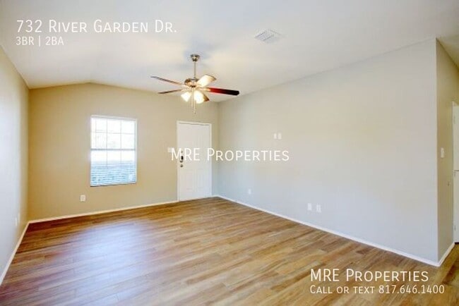 Building Photo - 732 River Garden Dr